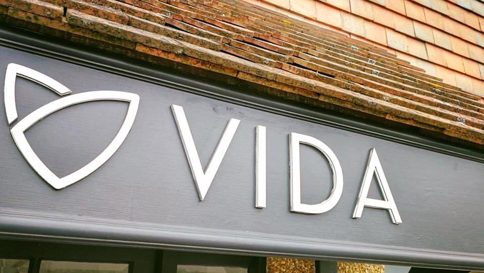 VIDA Dentistry in South Wing, House, 69 High St, Fareham PO16 7BB, UK - Dentists featuring Restroom