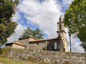 Igrexa de Santo Adrián de Calvos