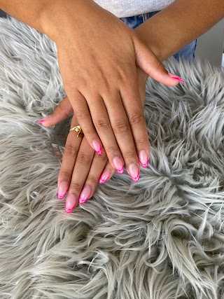 Luxury Nails