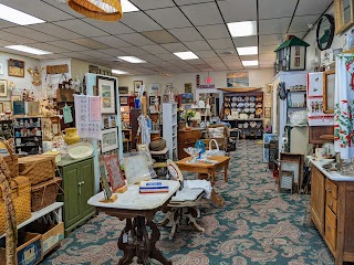 Mary D's Antiques & Collectibles