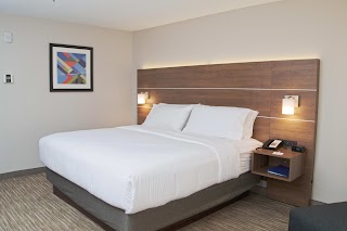 Holiday Inn Express South Burlington, an IHG Hotel