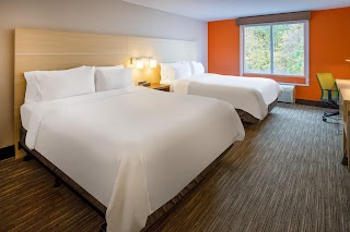 Holiday Inn Express & Suites Salisbury - Delmar, an IHG Hotel