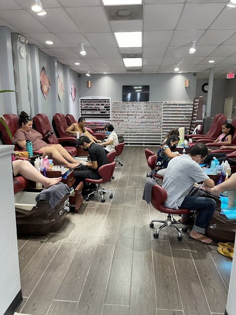 Photo of Montage Nails - 812 North U.S. Highway 41, Ruskin, FL 33570, USA