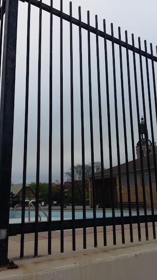 Pulaski Park Pool (Outdoor)