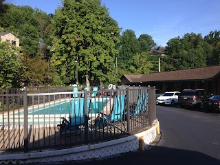 Marshall's Creek Rest Motel