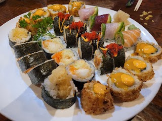 Dozo Asian Bistro & Sushi