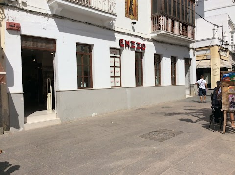 ENZZO Tienda de Moda (Ropa y Complementos) en San Fernando