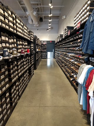 Converse Factory Store