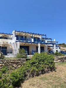 Akrotiri Hotel