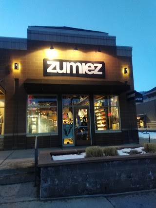 Zumiez