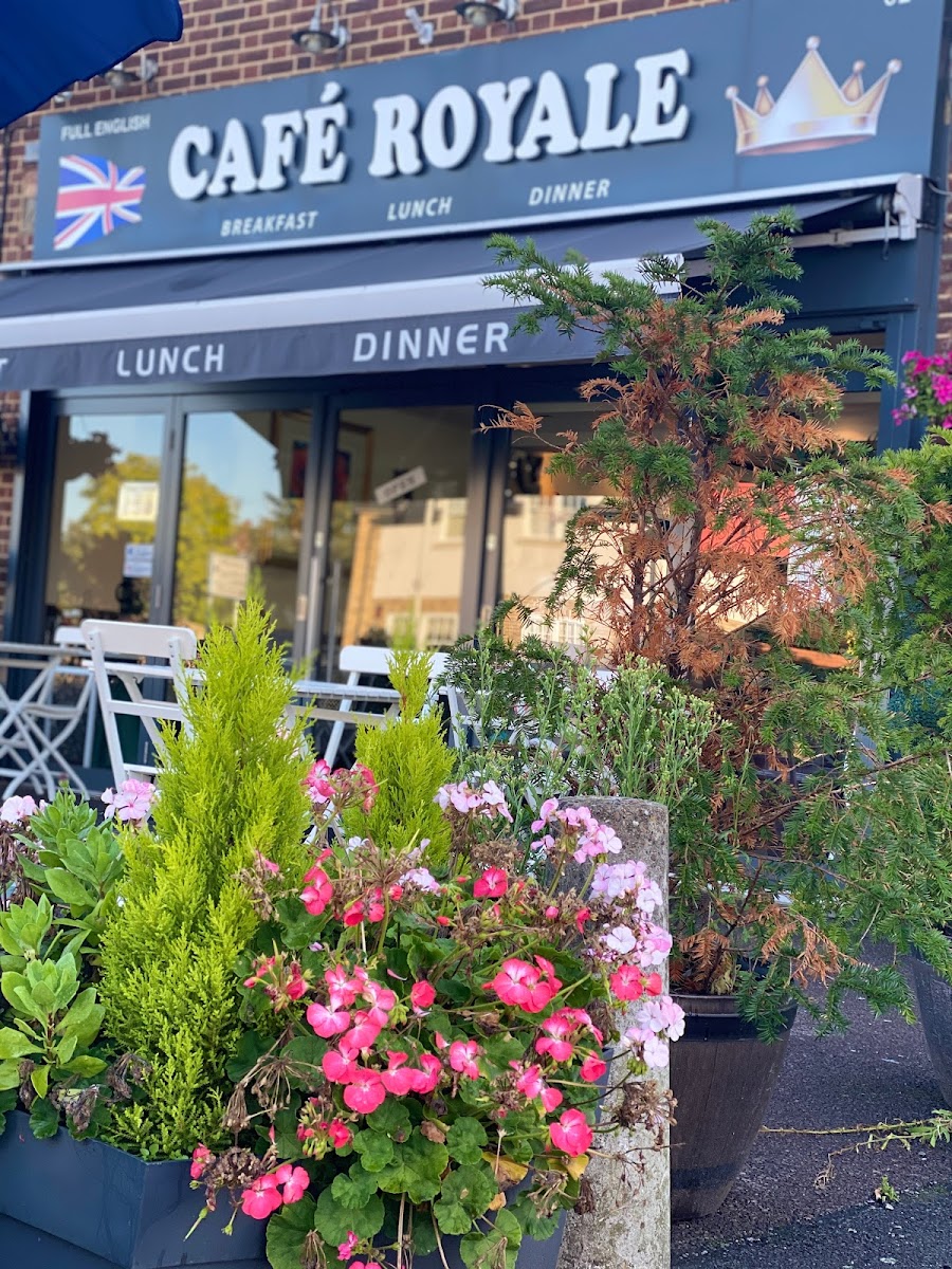 Cafe Royale in 624 Upper Brentwood Rd, Romford RM2 6HS, UK - Cafes featuring Dine-In, Serves Breakfast, Serves Lunch, Serves Dinner, Serves Brunch, Takeout, Delivery, Outdoor Seating, Children's Menu, Restroom, Good for Groups, Good for Children, Wheelchair Accessible, Desserts, Coffee