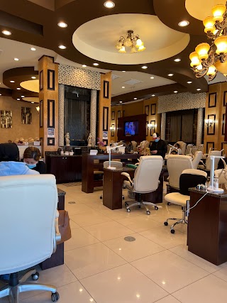 Grand Nails Salon