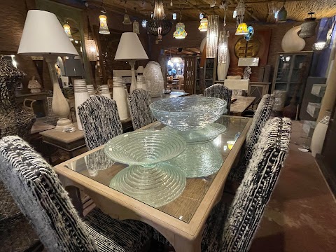 Muebles del Mundo - Estepona - Furniture of The World.