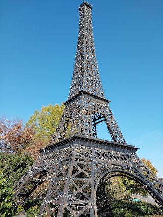 Little Eiffel Tower