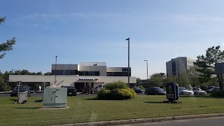 Bank of America (with Drive-thru ATM)