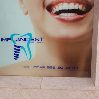 Clínica Dental Implandent San Clemente - Dentistas - Implantes dentales