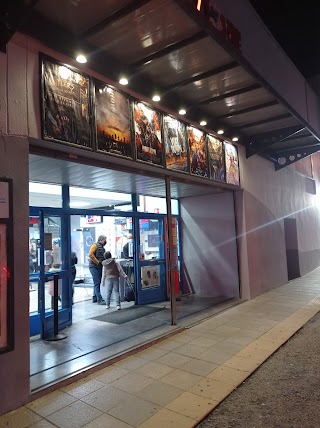 EL CONDADO CINEMAS 7