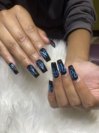 Christine Dior Nail Spa