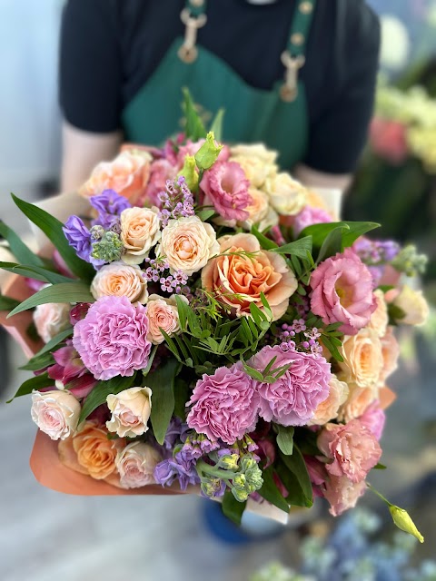 The Rose Flower Shop In Marbella