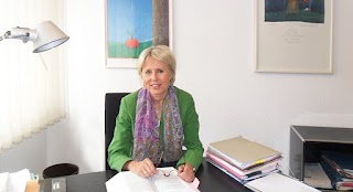 Rechtsanwältin und Notarin Andrea Laubenstein
