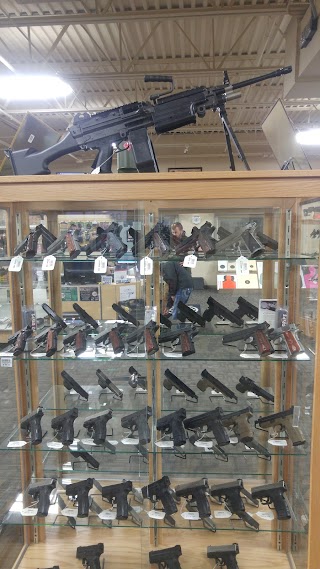 Bill's Gun Shop & Range Fargo