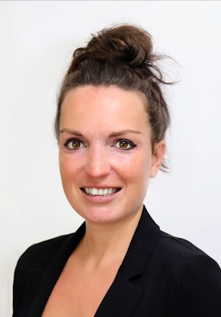 Sarah Gouville - Conseillère Immobilier IAD France