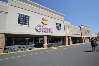 Giant Pharmacy