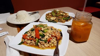 Dao Thai Restaurant and Noodle Palace