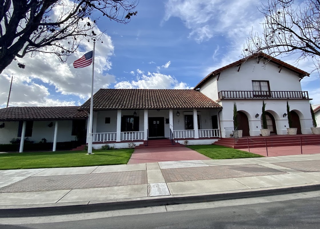 Cover Image for Funeral Home