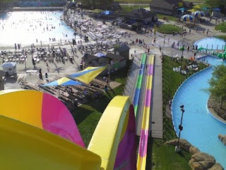 Hurricane Harbor Rockford