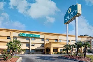 La Quinta Inn & Suites by Wyndham Savannah Southside