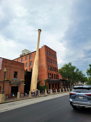 Louisville Slugger Museum & Factory