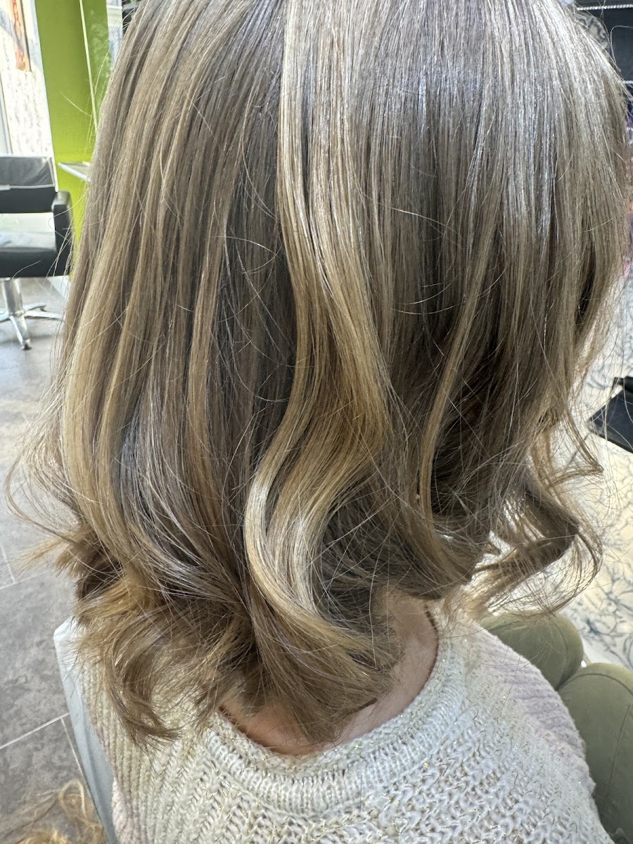 Scream Hair Studio