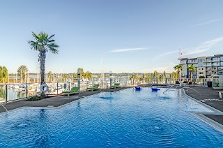 Yacht Harbor Club - Luxury Apartments