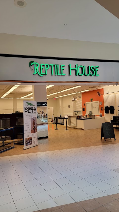 Dulles Reptile House aka Bobby G. Pets