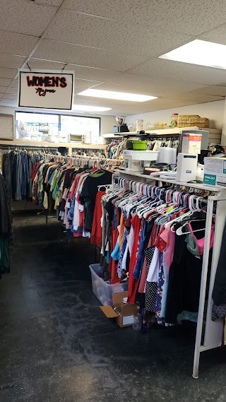 Crossroads Urban Center -Thrift Store