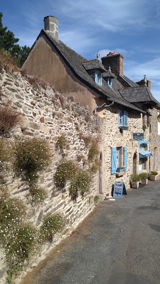 L' atelier d' Azou : artisanat en macramé de perles et fils de lin et non pas de bijoux,en or et argent