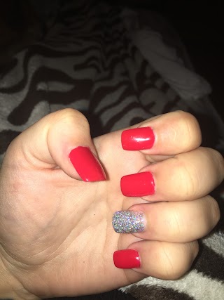 T & T Nails