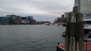 Boston Boat Hostel