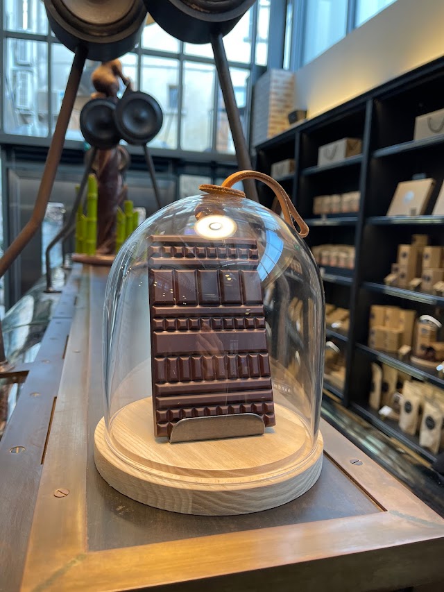 Le Chocolat Alain Ducasse, Manufacture à Paris