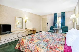 Days Inn by Wyndham Arlington/Washington DC