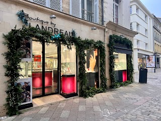 Boutique by LANDREAU