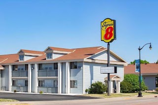 Super 8 by Wyndham La Crosse