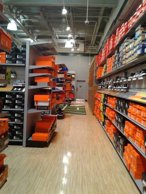 DICK'S Sporting Goods