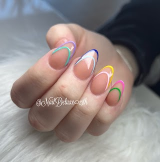 Nail Deluxe