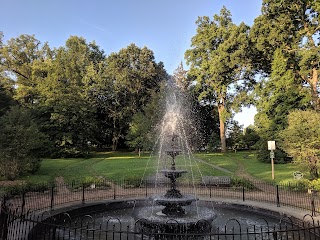 Marshall Square Park