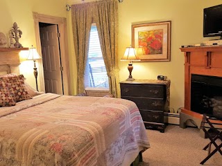 Piney Hill Bed & Breakfast and Cottages