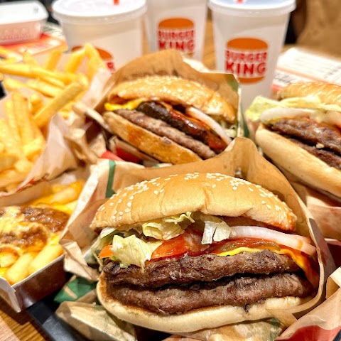 Photo of Burger King - 500 Lakewood Center Mall, Lakewood, CA 90712, USA