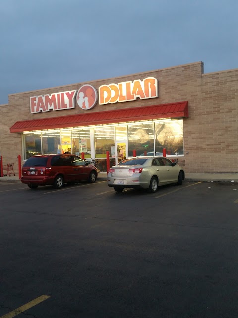 Photo of Family Dollar - 1224 Richards Street, Joliet, IL 60433, USA