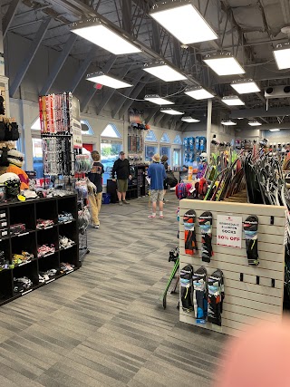 AJ Motion Sports SKI GEAR OUTLET– Union Square